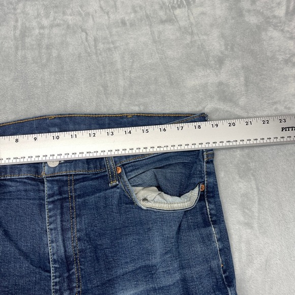 Levi's 541 Jeans Mens 38x34 Blue Denim Mid Rise Straight Leg 5-Pocket Design - Picture 7 of 10